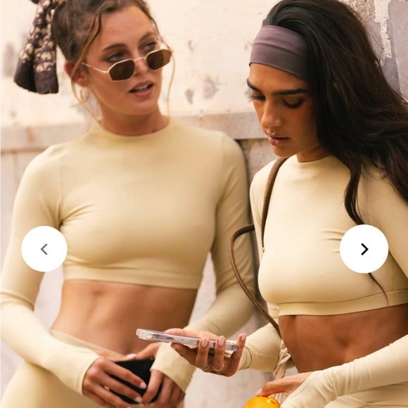 SEFI Define long sleeve cropped top in Honeydew - Picture 4 of 4